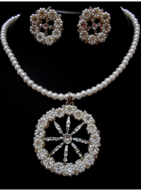 Pearl Necklace